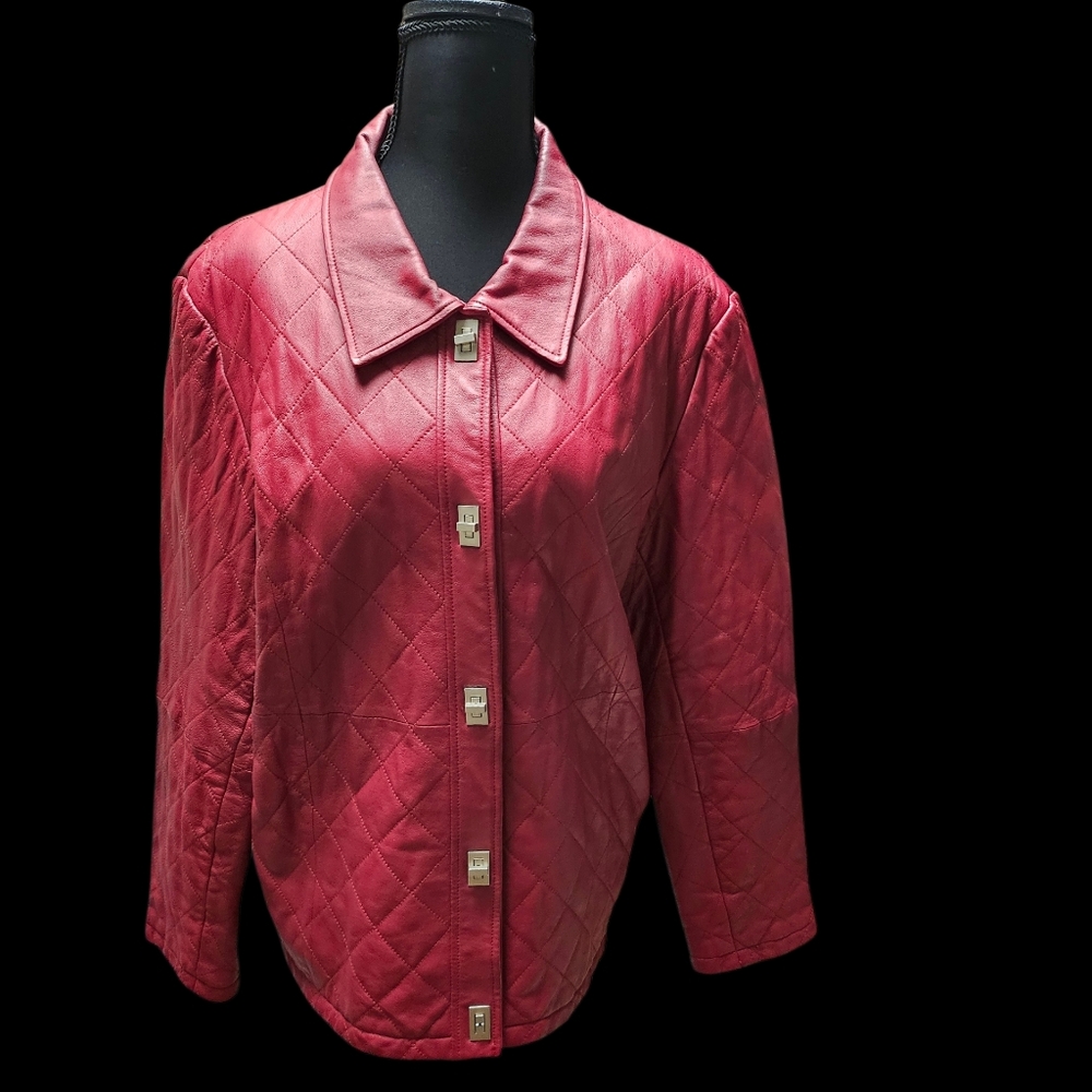 Dialogue Red Quilted Leather Jacket | Size Large | Unique Closures